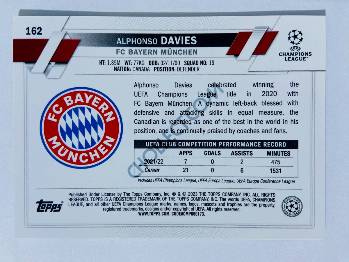 Alphonso Davies - FC Bayern München 2022-23 Topps Chrome UEFA Club Competitions #162