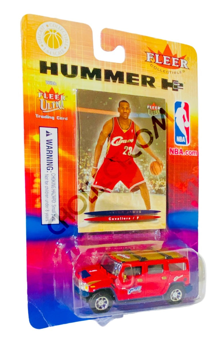 FLEER HUMMER H2 WITH LEBRON JAMES FLEER ULTRA TRADING CARD
