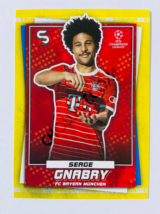 Serge Gnabry - FC Bayern München 2022-23 Topps UEFA Superstars Common Yellow Parallel #104