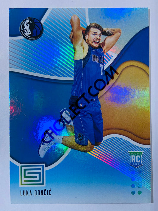 Luka Doncic - Dallas Mavericks 2018-19 Panini Status RC Rookie #172