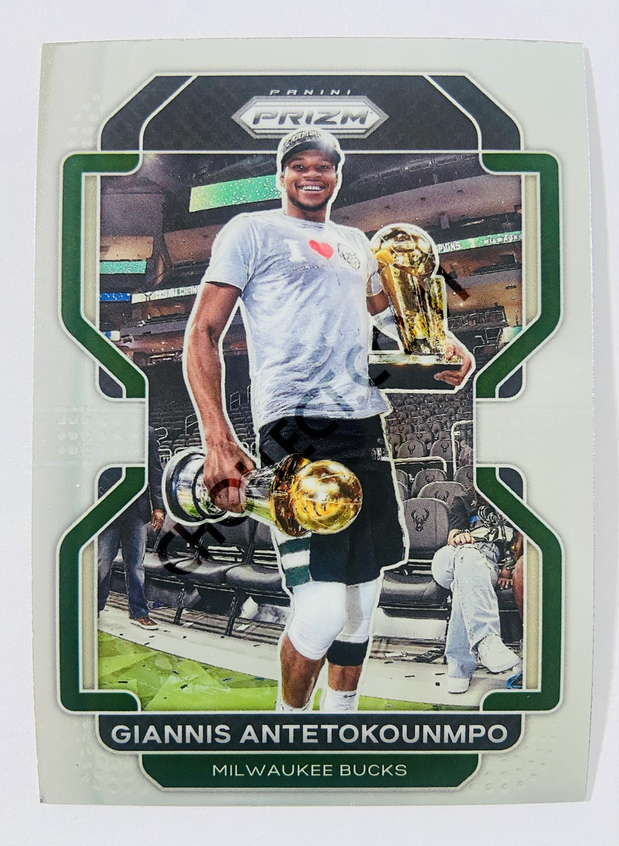 Giannis Antetokounmpo – Milwaukee Bucks 2021-22 Panini Prizm #1