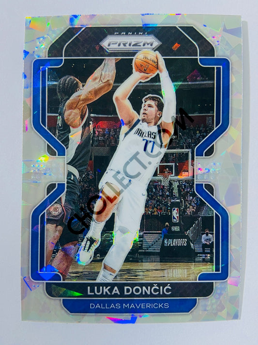 Luka Doncic – Dallas Mavericks 2021-22 Panini Prizm Cracked Ice Prizm Parallel #223