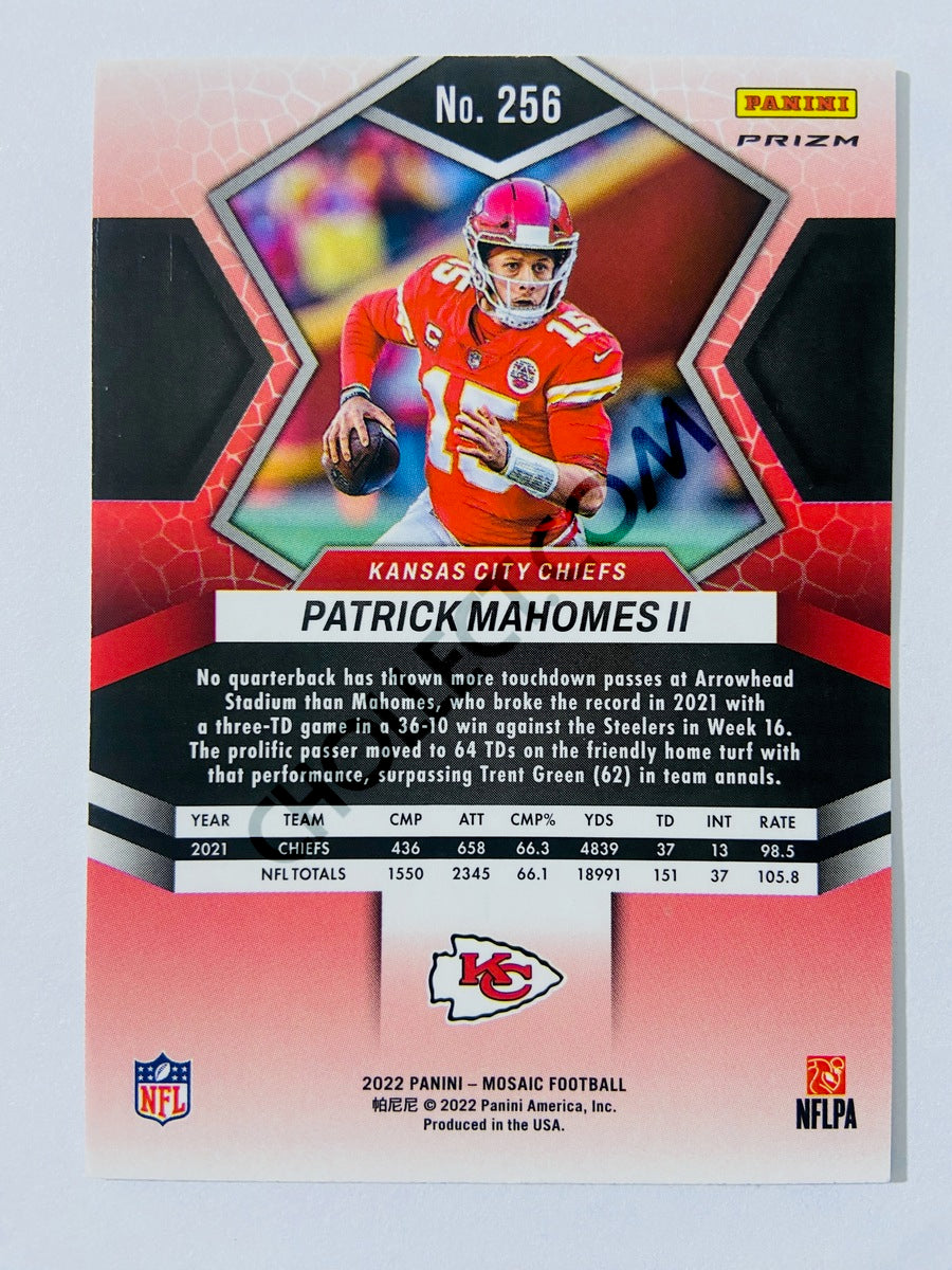 Patrick Mahomes II – Kansas City Chiefs 2022 Panini Mosaic National Pride Green Mosaic Parallel #256