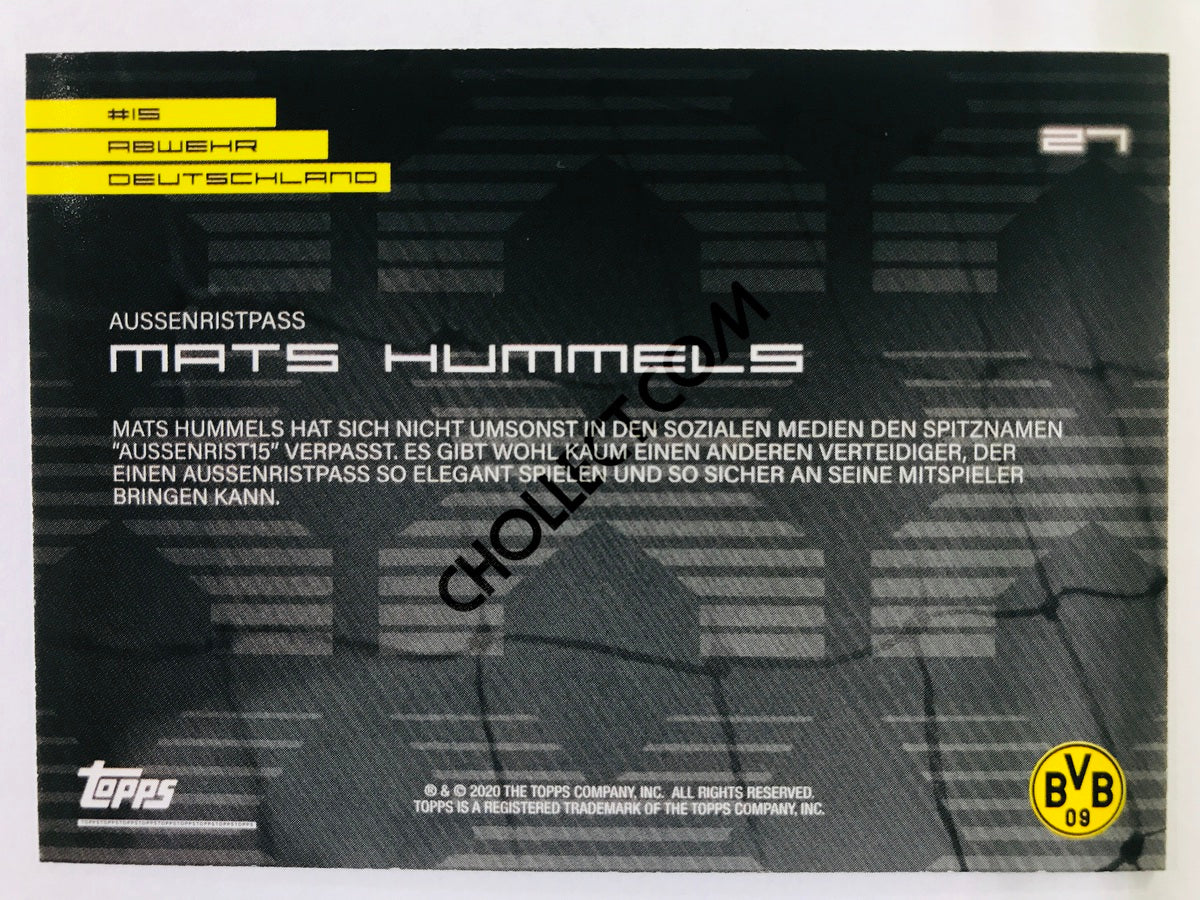 Mats Hummels (Signature Moves & Celebrations) 2020 Topps 2020 BVB Borussia Dortmund Soccer Card #27