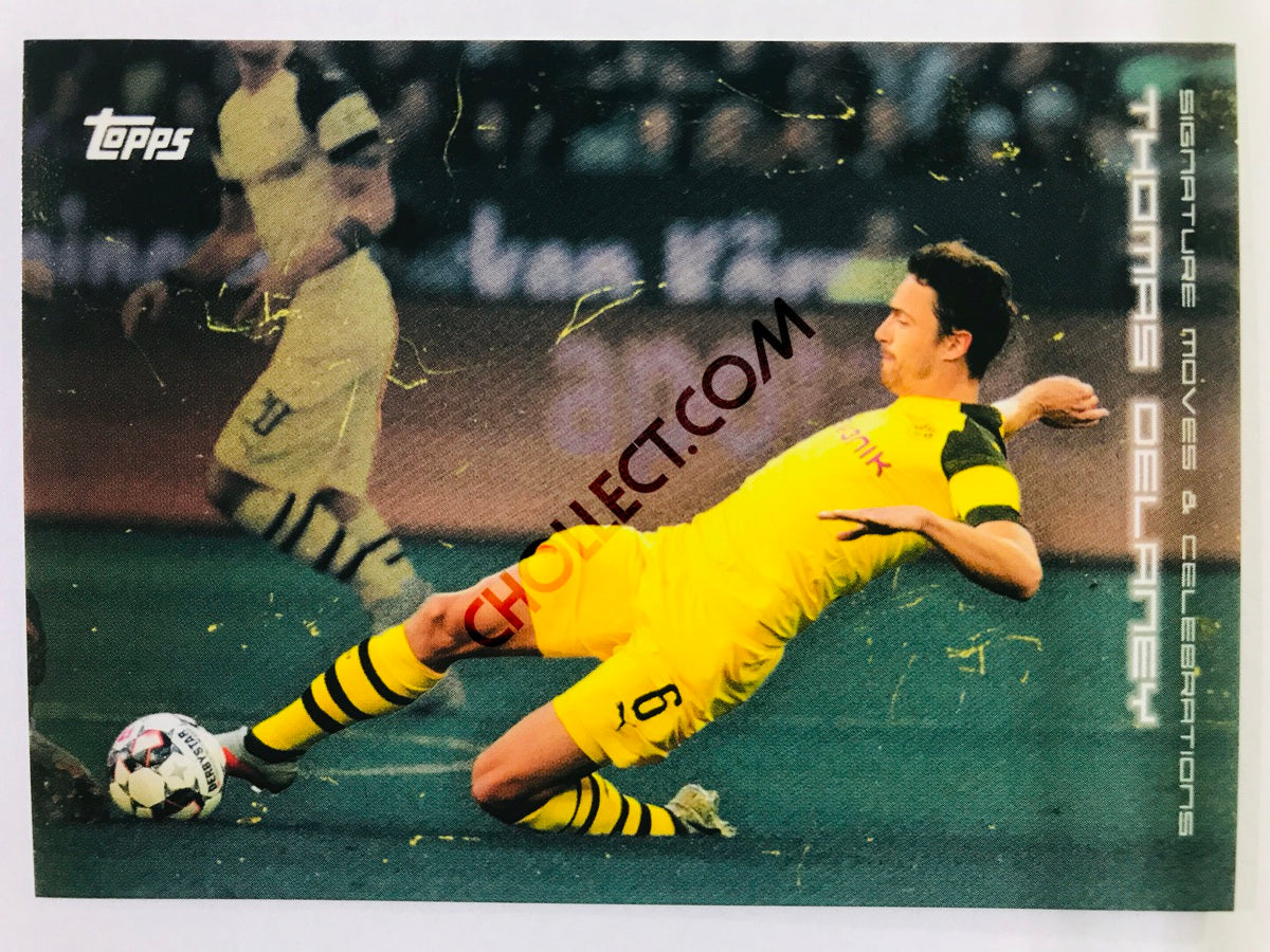 Thomas Delaney (Signature Moves & Celebrations) 2020 Topps 2020 BVB Borussia Dortmund Soccer Card #31